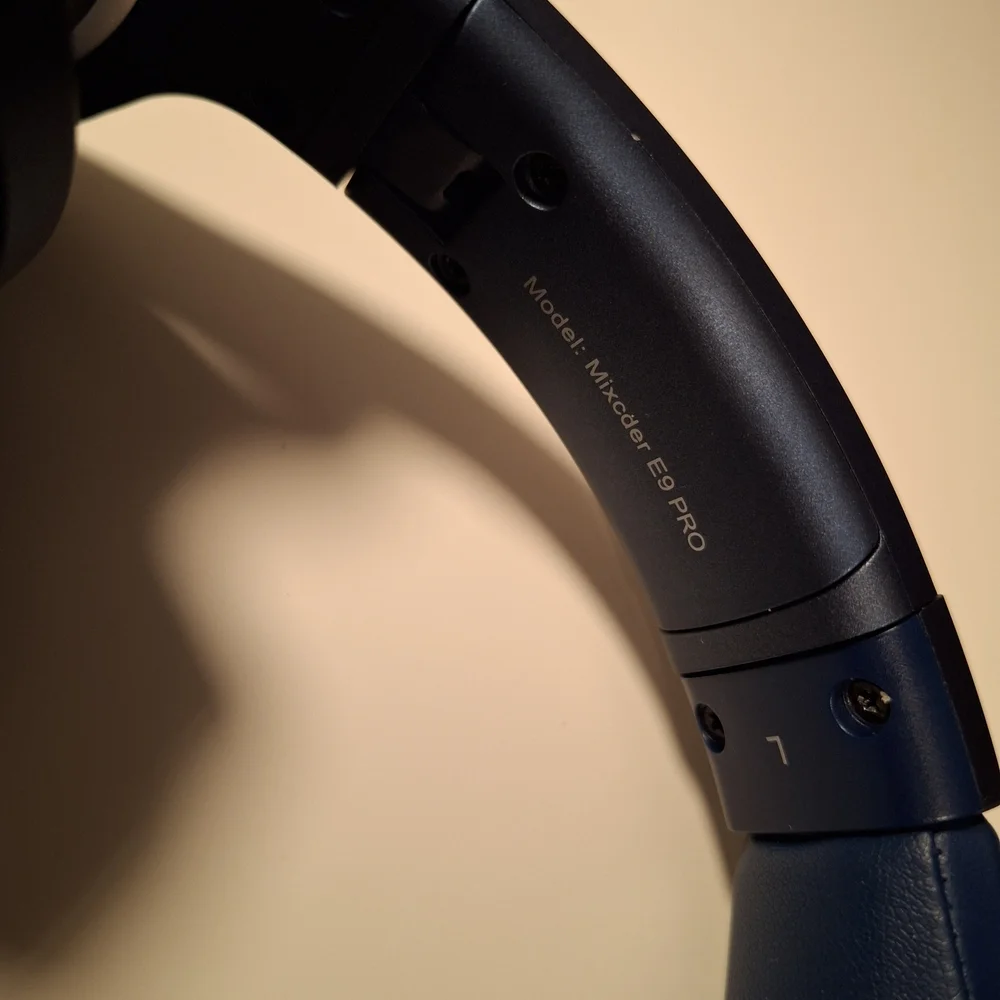 Mixcider Headphones - Picture 11 of 13